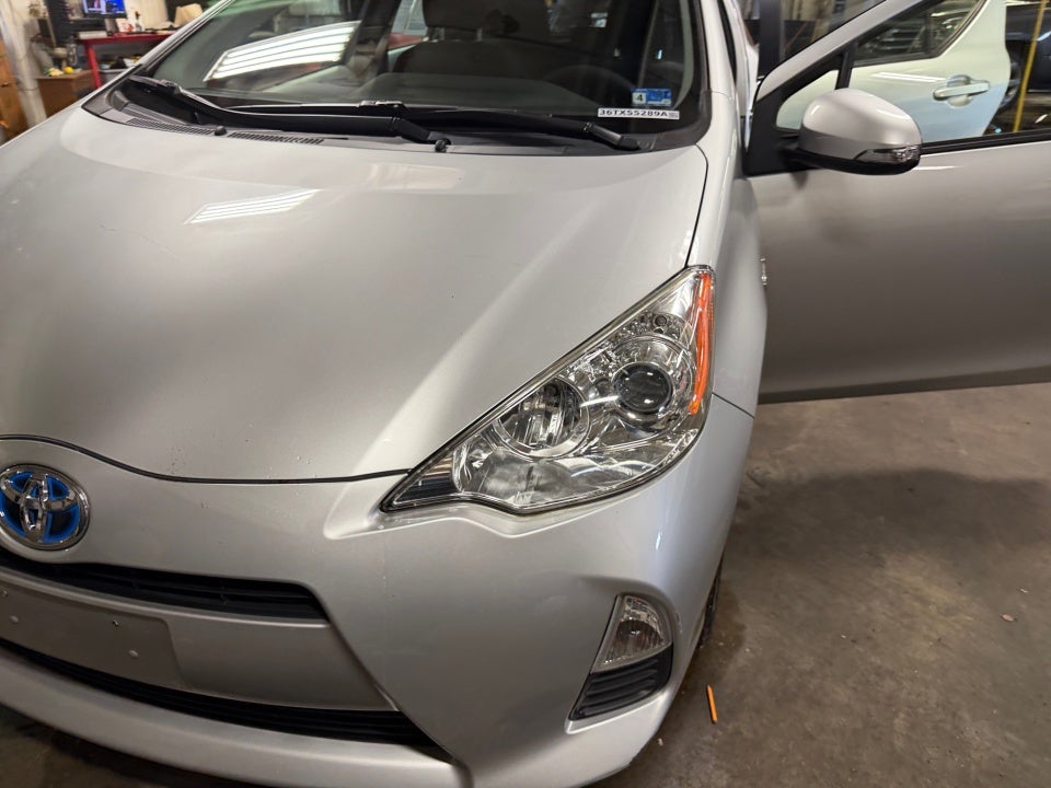 2014 Toyota Prius c Three
