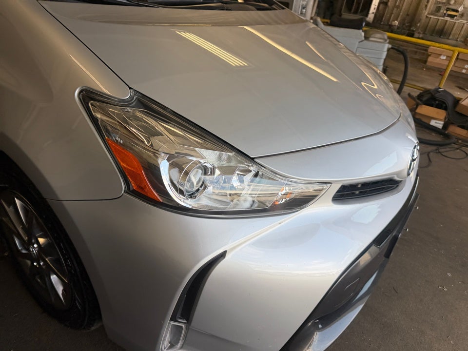 2017 Toyota Prius v Three