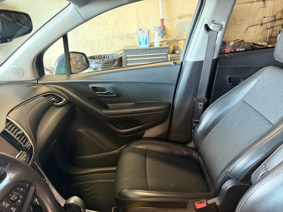 2021 Chevrolet Trax FWD LT