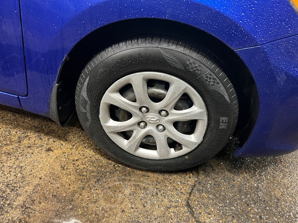 2013 Hyundai Accent GS