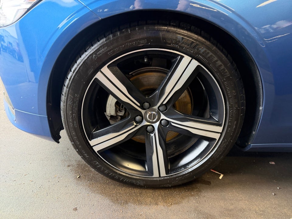 2018 Volvo V90 T5 R-Design