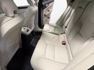 2025 Volvo XC60 Plug-In Hybrid Ultra, T8 AWD Electric/Gasoline, Dark