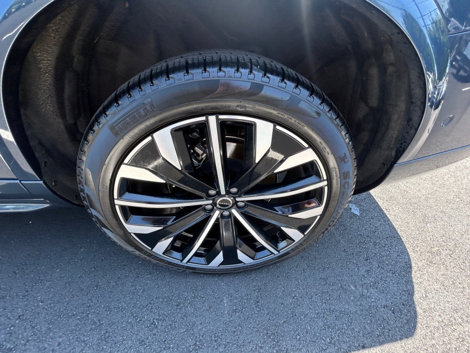 2026 Volvo XC90 Plus