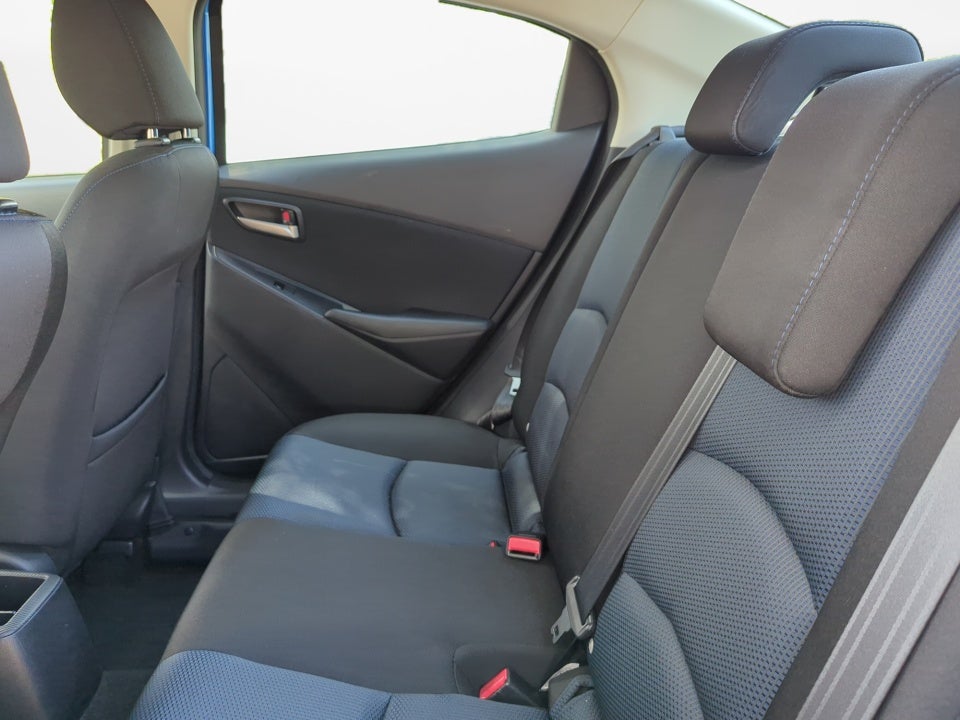 2019 Toyota Yaris Sedan LE