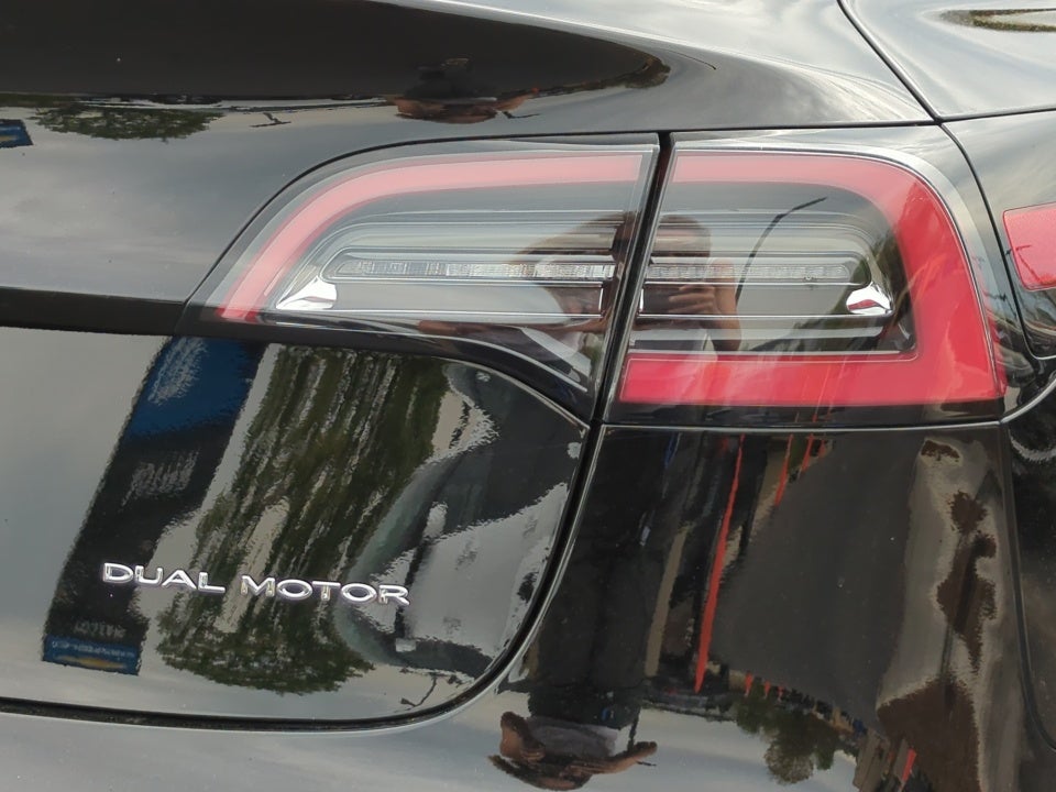 2022 Tesla Model 3 Long Range Dual Motor All-Wheel Drive