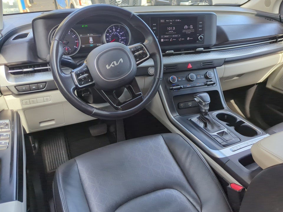 2023 Kia Carnival MPV LX