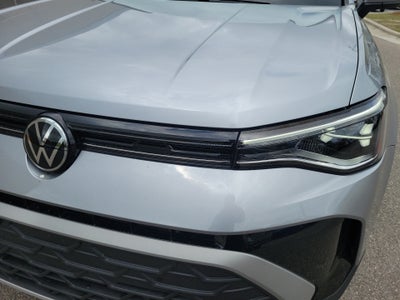 2025 Volkswagen Taos 1.5T SE