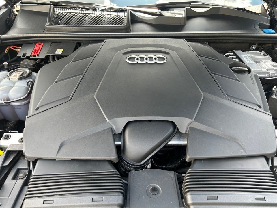 2021 Audi Q8 Premium Plus