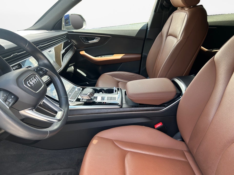 2021 Audi Q8 Premium Plus