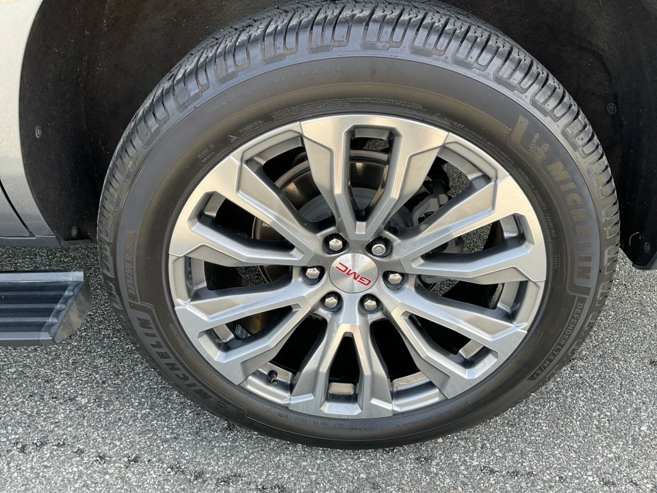 2021 GMC Yukon 4WD Denali