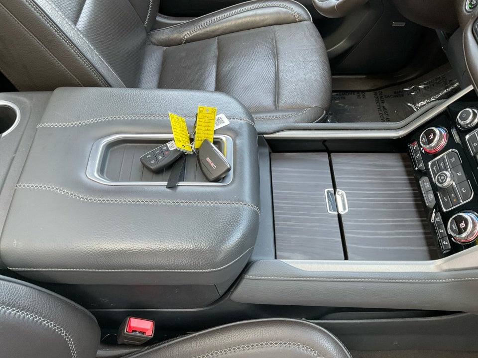 2021 GMC Yukon 4WD Denali