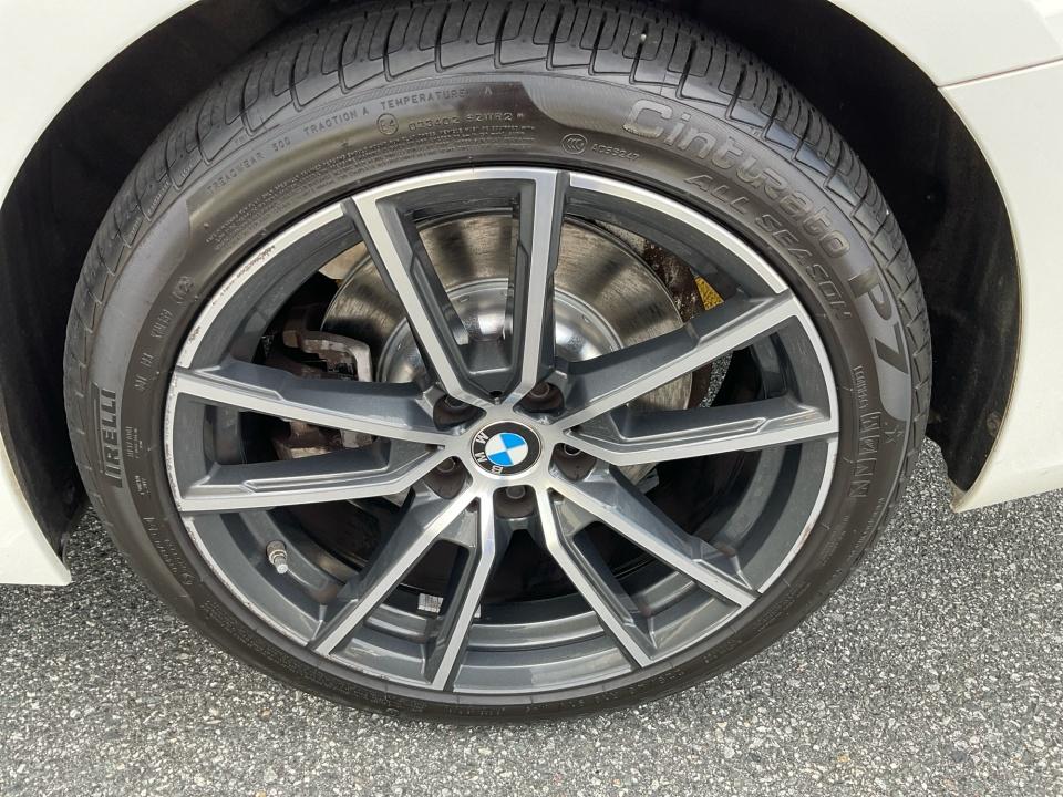 2022 BMW 330i 330i