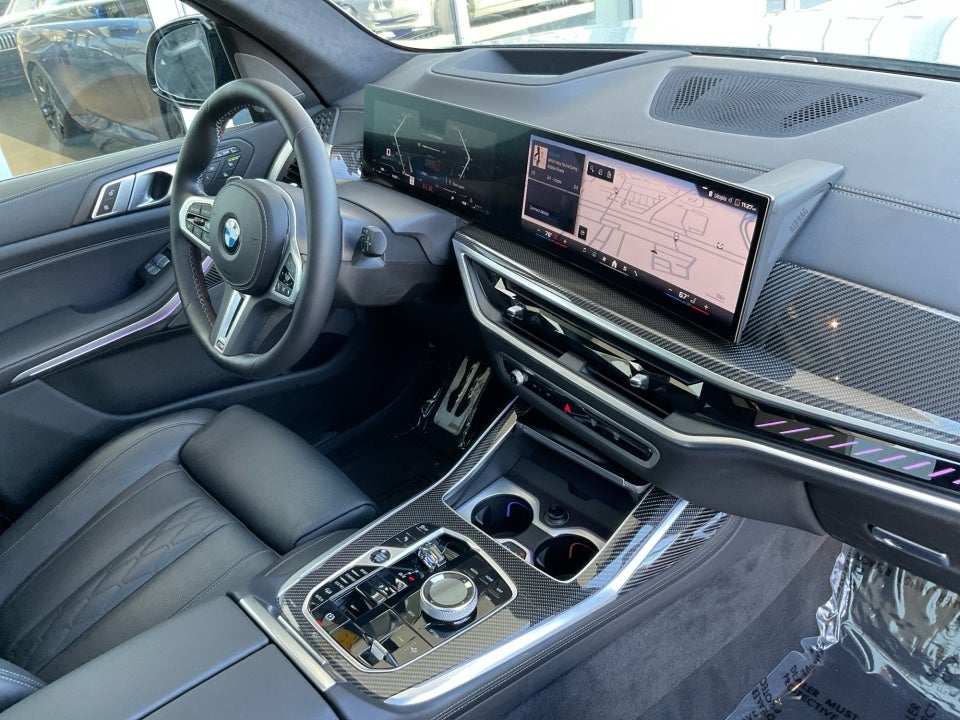 2024 BMW X7 M60i