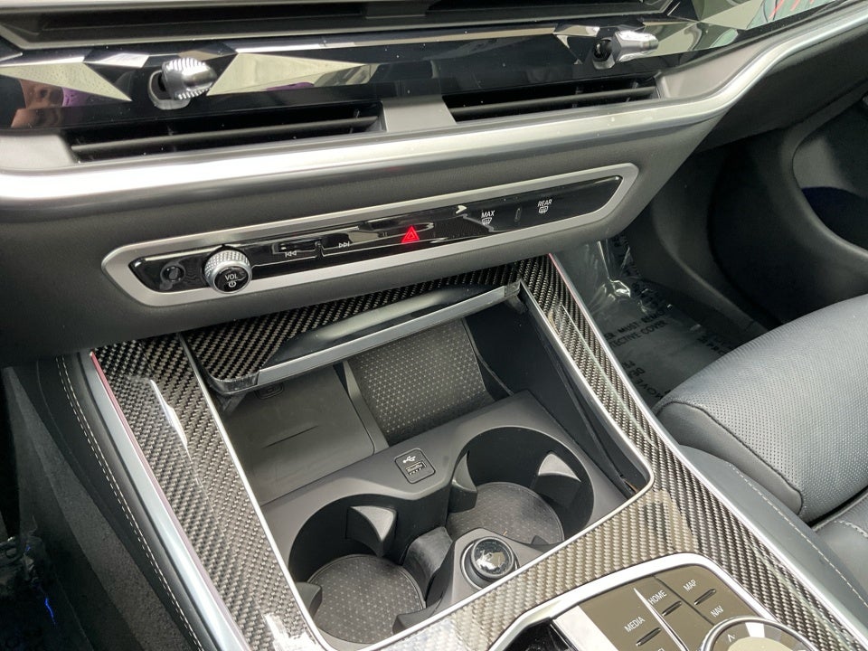 2024 BMW X5 M60i