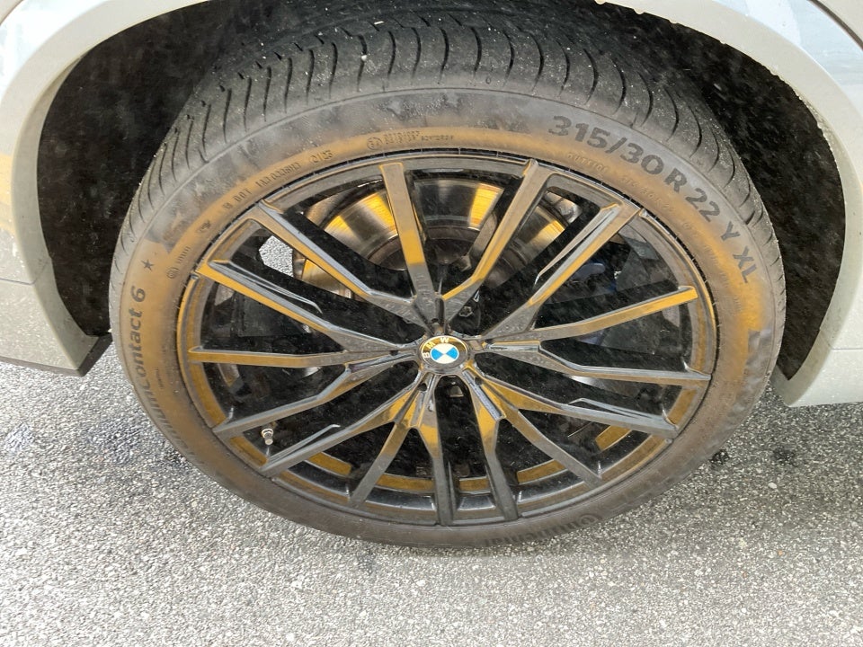 2024 BMW X5 M60i