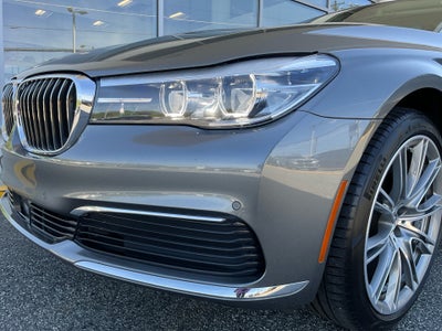 2019 BMW 740i 740i