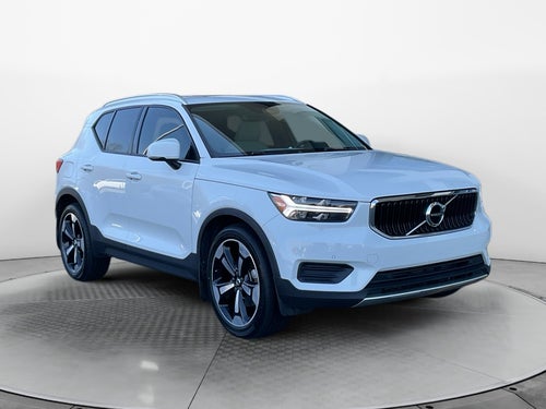2020 Volvo XC40 Momentum