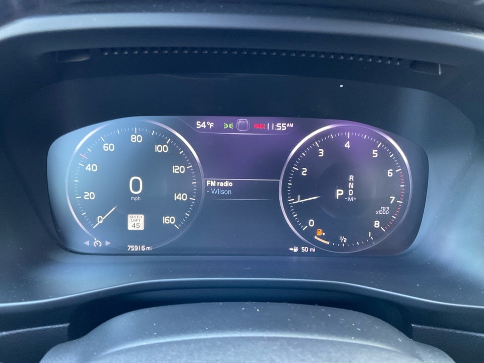 2020 Volvo XC40 Momentum