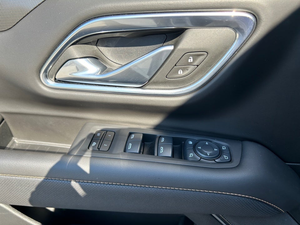 2024 GMC Yukon 4WD AT4