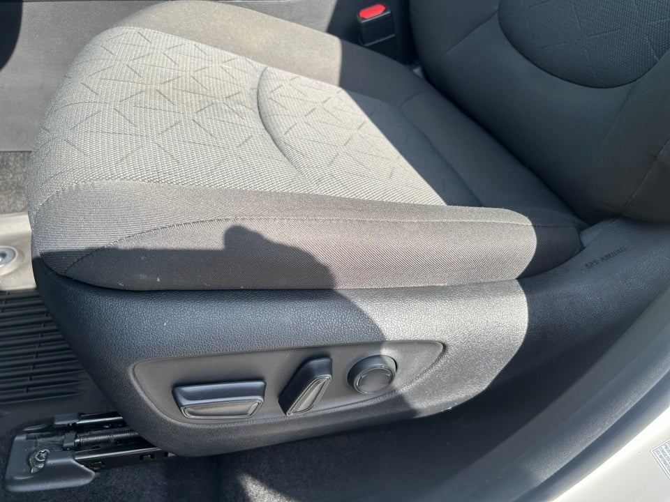 2022 Toyota RAV4 Hybrid Hybrid XLE