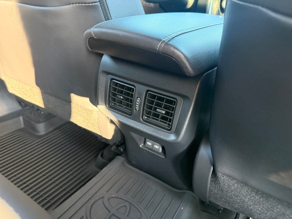 2024 Toyota Venza Nightshade