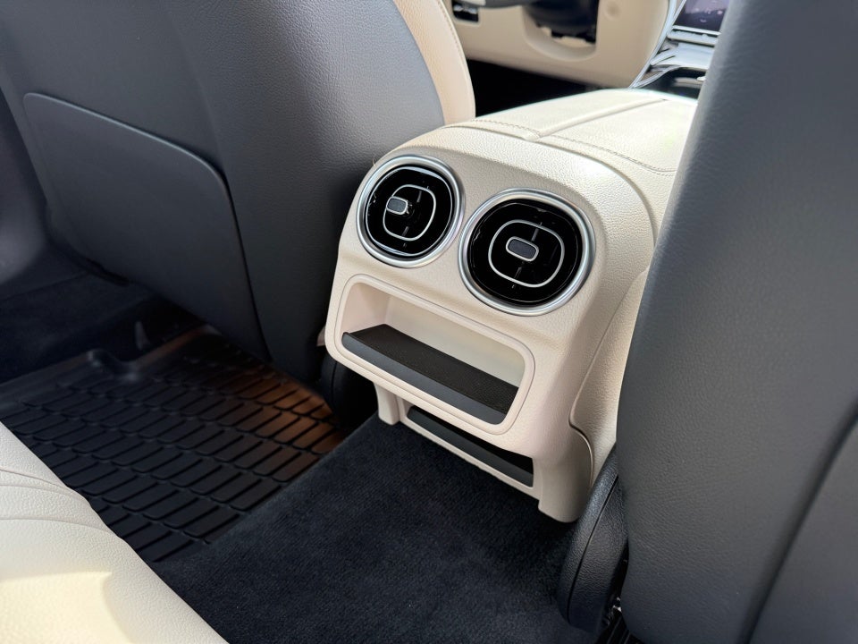 2024 Mercedes-Benz C 300 C 300