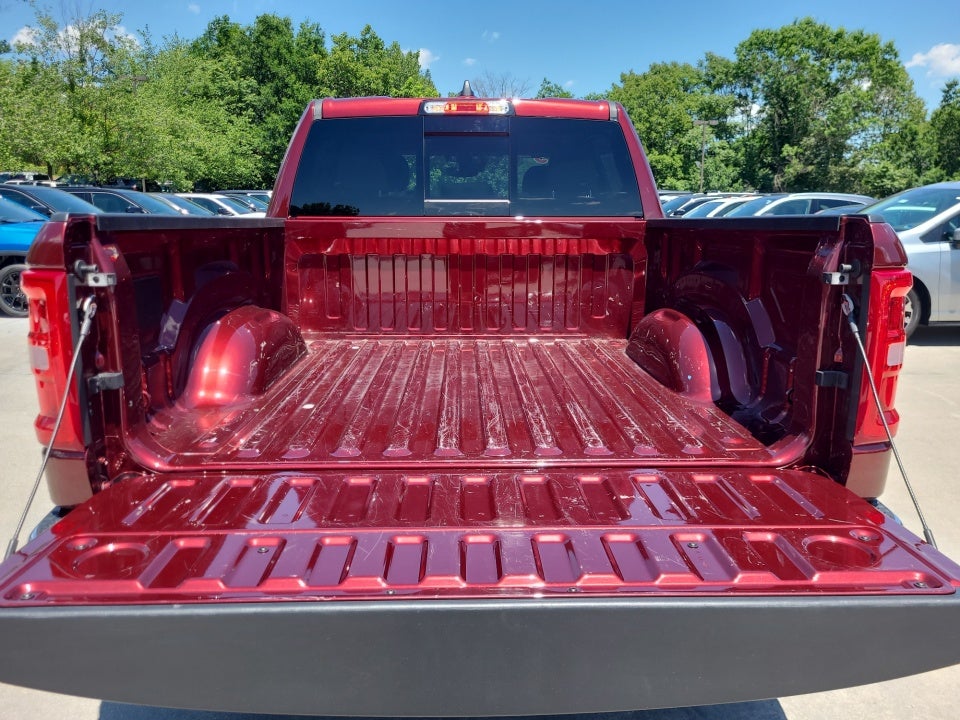 2025 RAM 1500 Big Horn Crew Cab 4x4 5'7" Box