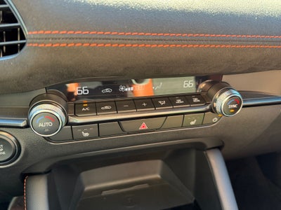 2024 Mazda Mazda3 Hatchback 2.5 Carbon Turbo