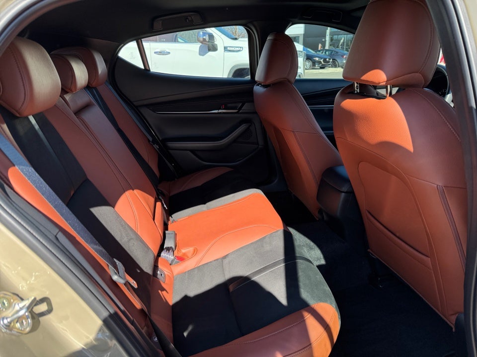 2024 Mazda Mazda3 Hatchback 2.5 Carbon Turbo