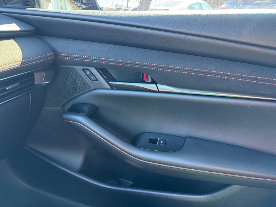 2024 Mazda Mazda3 Hatchback 2.5 Carbon Turbo