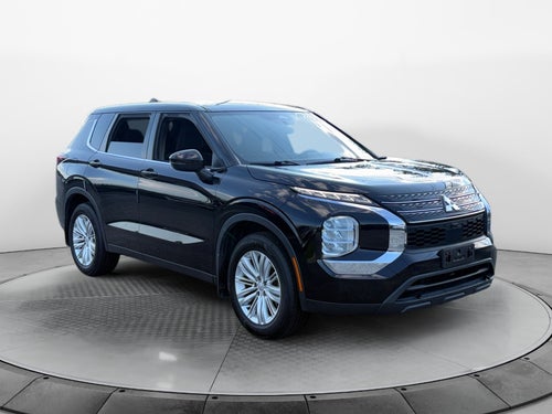 2022 Mitsubishi Outlander ES