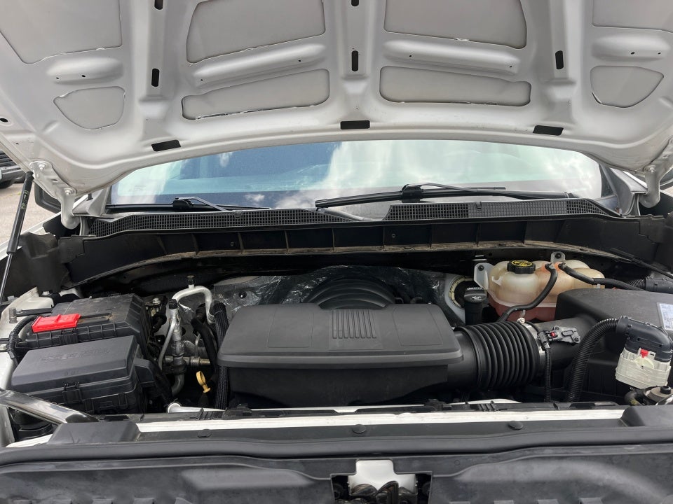 2020 Chevrolet Silverado 4WD Crew Cab Short Bed Custom