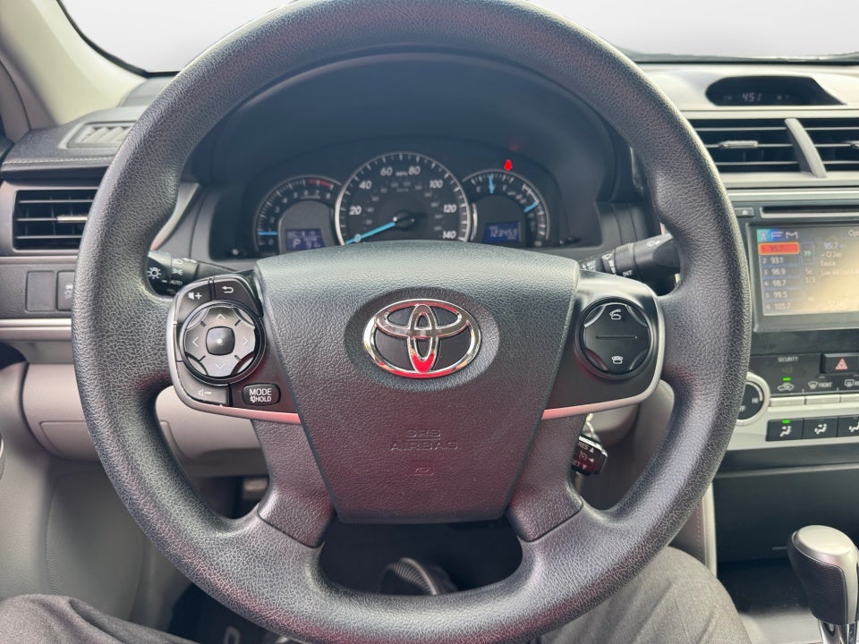 2013 Toyota CAMRY LE
