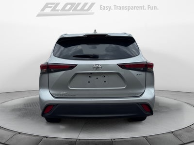 2025 Toyota Highlander Hybrid XLE