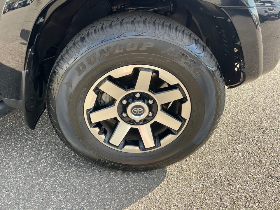 2023 Toyota 4RUNNER TRD Off Road Premium