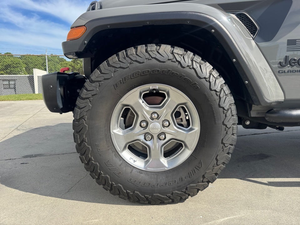 2021 Jeep Gladiator Freedom 4x4