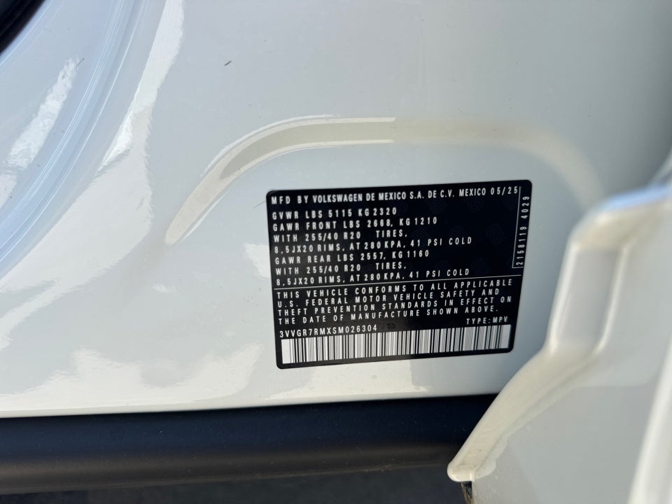 2025 Volkswagen Tiguan 2.0T SE R-Line Black