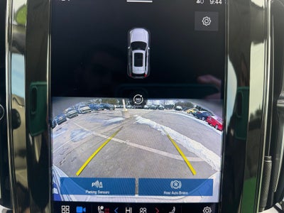 2023 Volvo XC60 B5 Plus Bright Theme