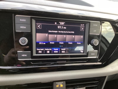 2024 Volkswagen Taos S