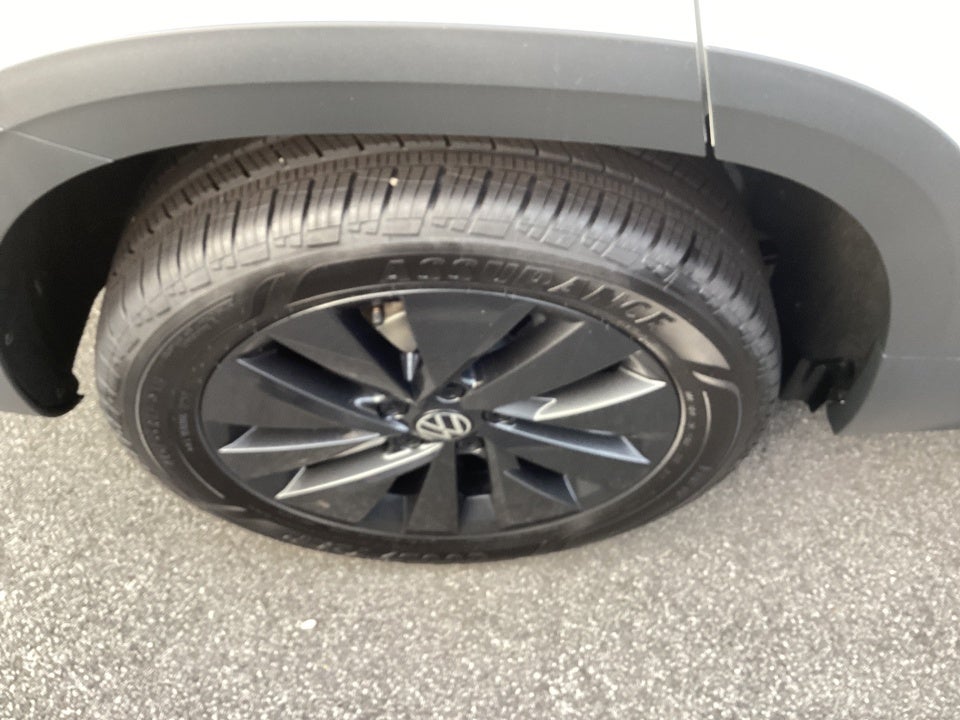 2024 Volkswagen Taos S