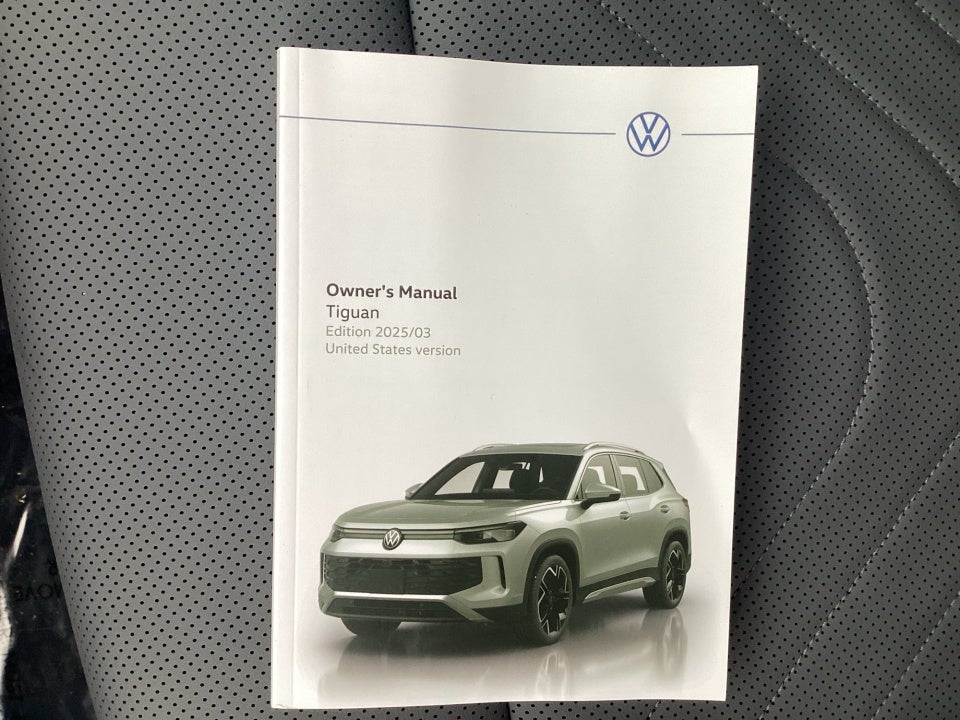 2025 Volkswagen Tiguan 2.0T SE R-Line Black