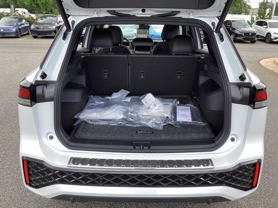 2025 Volkswagen Tiguan 2.0T SE R-Line Black