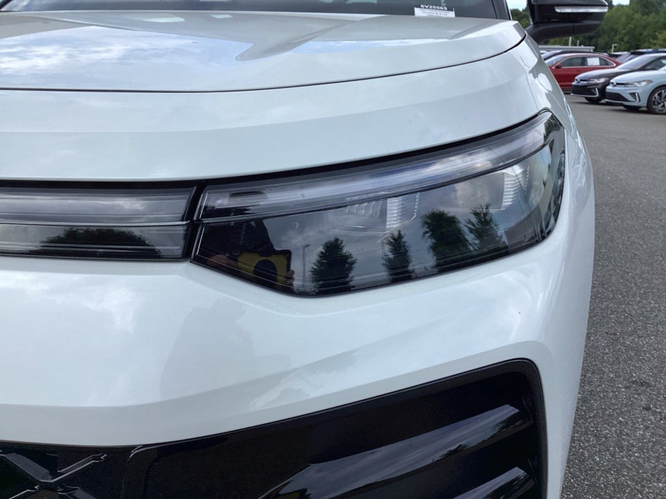 2025 Volkswagen Tiguan 2.0T SE R-Line Black