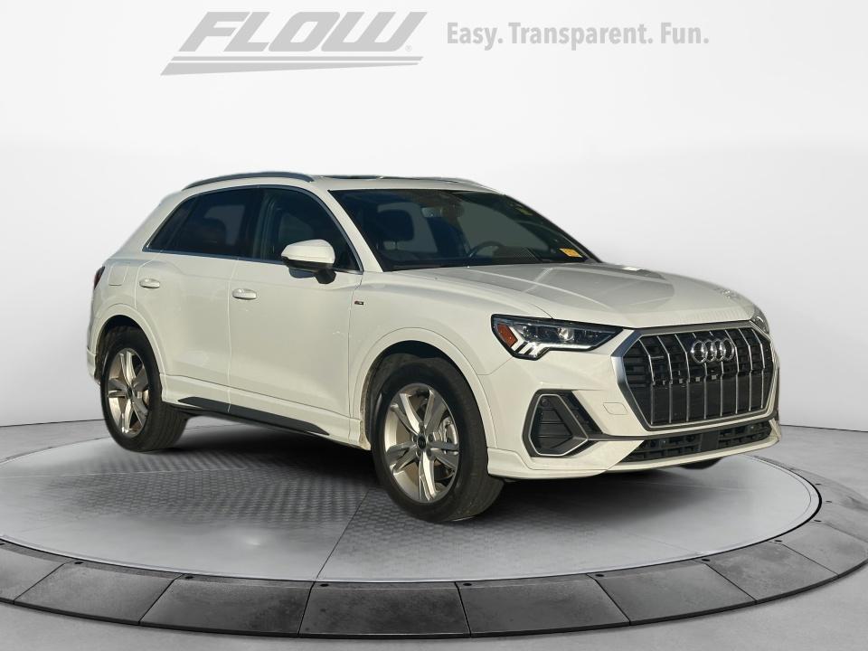 2024 Audi Q3 S line Premium Plus