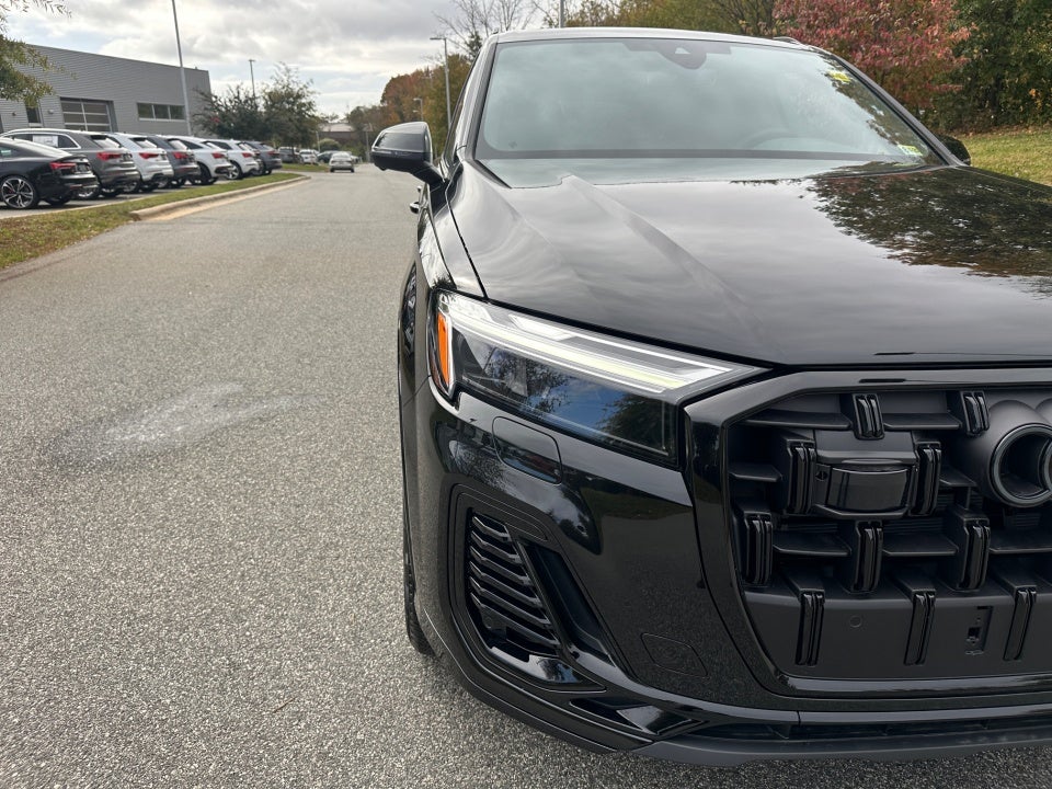 2025 Audi Q7 Premium Plus