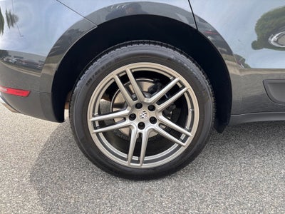 2021 Porsche Macan AWD