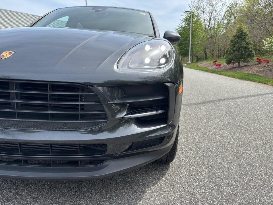 2021 Porsche Macan AWD