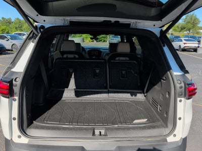 2023 Chevrolet Traverse FWD LT Leather