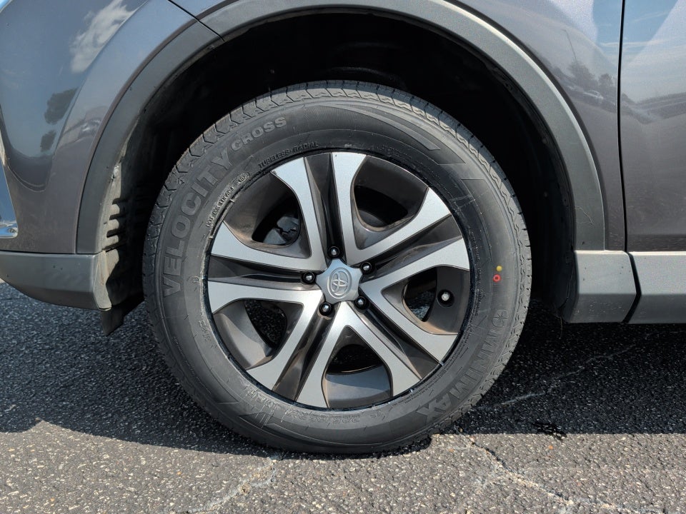 2017 Toyota RAV4 LE