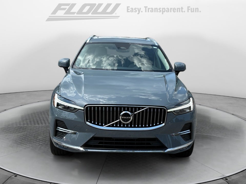 2023 Volvo XC60 Plus Bright Theme